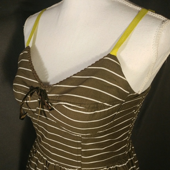 Mossimo Dress - Picture 3 of 8